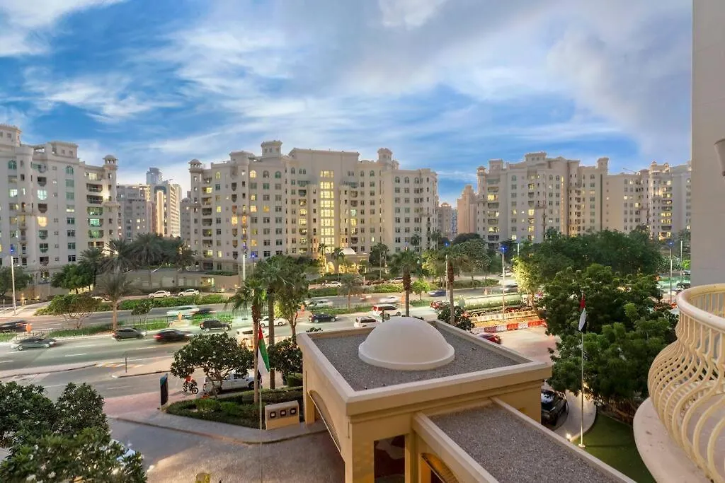 First Class 2Br Cozy Beachfront Escape Dubai United Arab Emirates