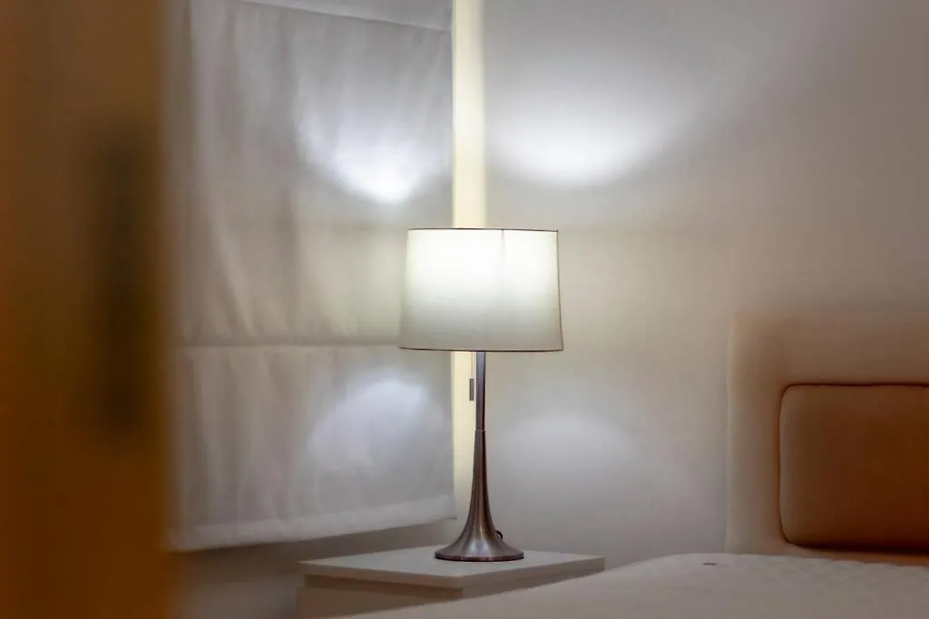 First Class 2Br Cozy Beachfront Escape Dubai 0*,